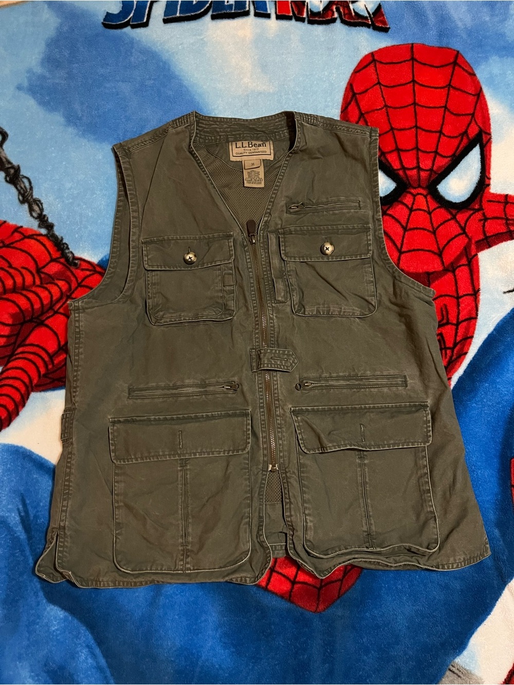 L.L.Bean Olive green Utility Fishing Vest men’s size medium